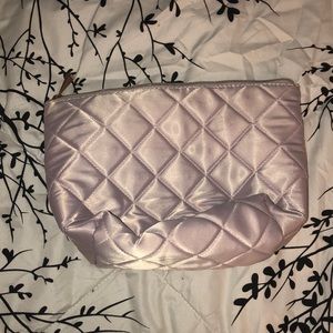 Cosmetic bag